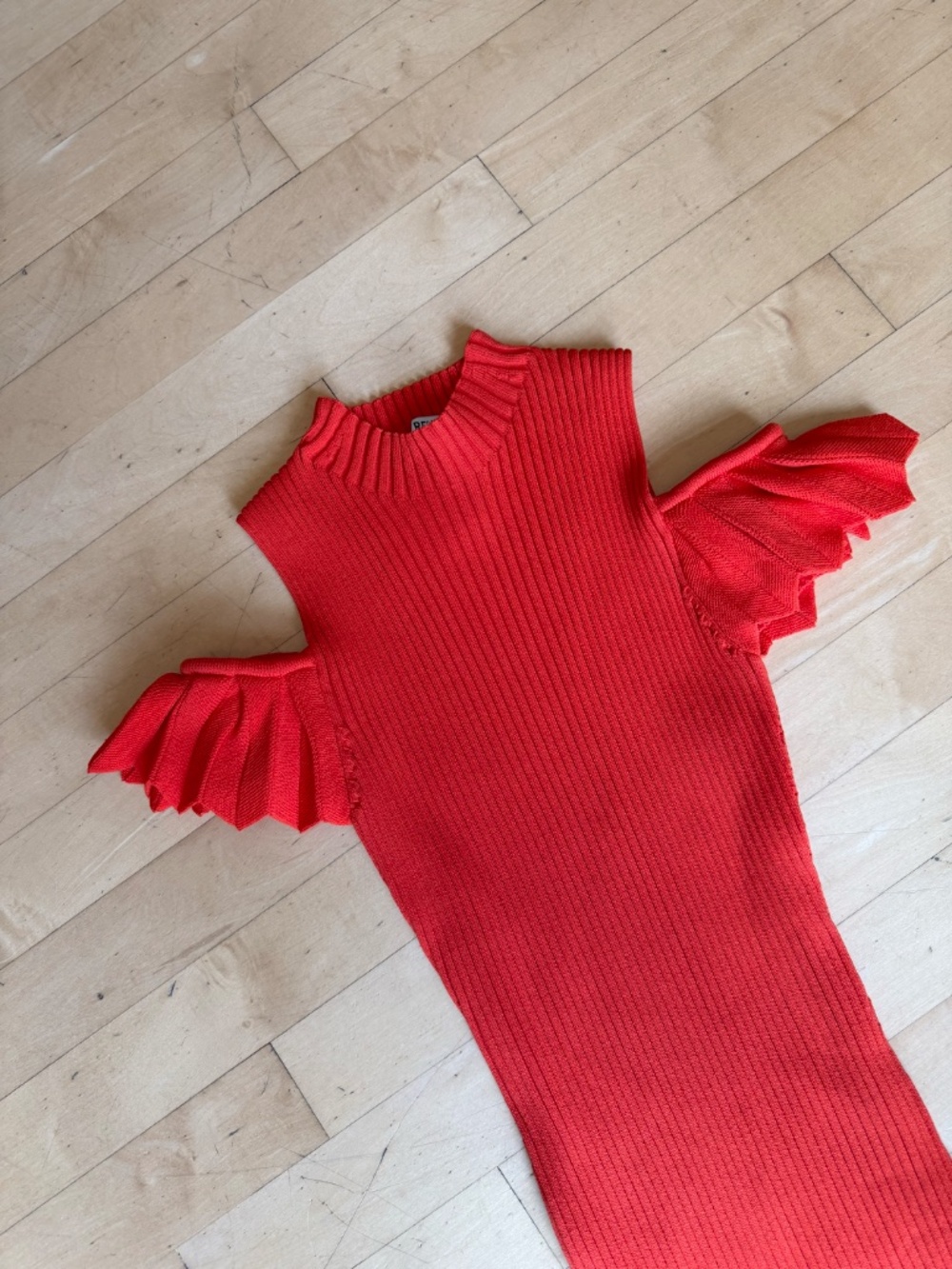 NEW RENVY red tight ribbed cold shoulder dress, S - Picture 3 of 6